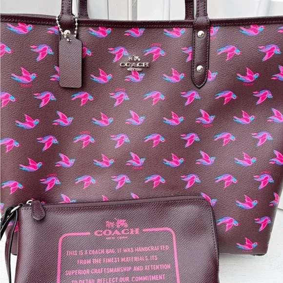 Coach Reversible City Tote Bag In Happy Bird Print Canvas 55870 Oxblood 1 - Picture 2 of 13